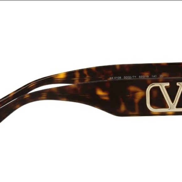 Valentino - Picture 3 of 3